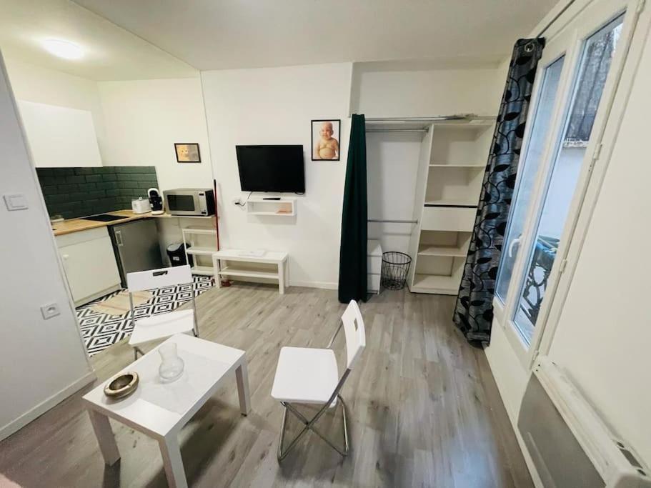 Studio Confortable - Montmartre - Republique - Anvers - 2 Pers Париж Экстерьер фото
